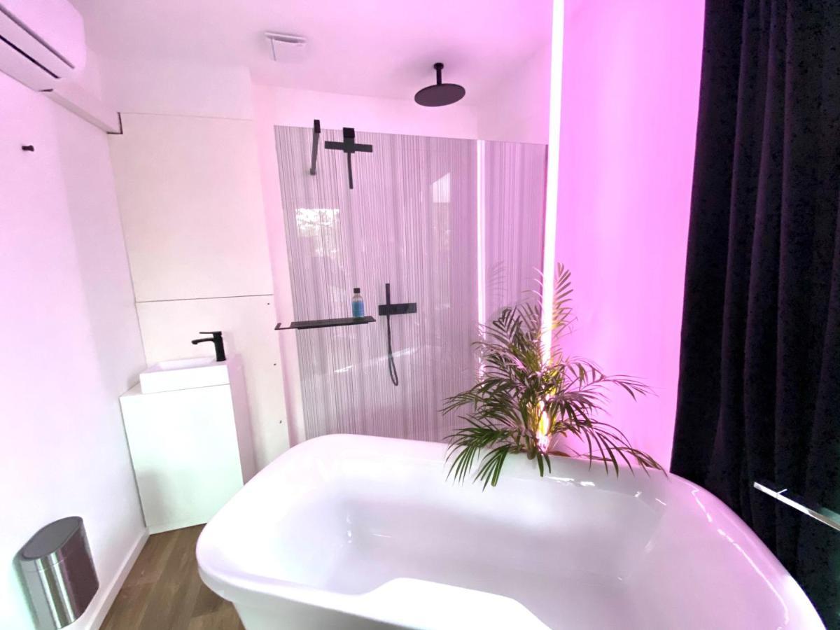 The Square - Vacation Rental With Outdoor Sauna - Centre Of אנטוורפן מראה חיצוני תמונה